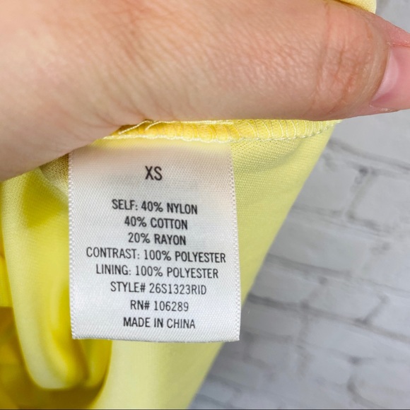 FRANCESCA’S Lace Tie Back Dress XS Yellow - Picture 7 of 8